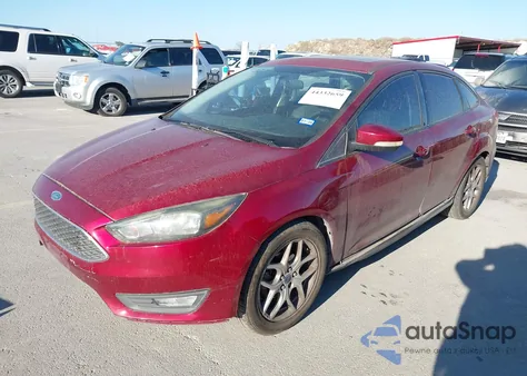 2015 Ford Focus Se z USA, uszkodzony, nr VIN 1FADP3F2XFL363555
